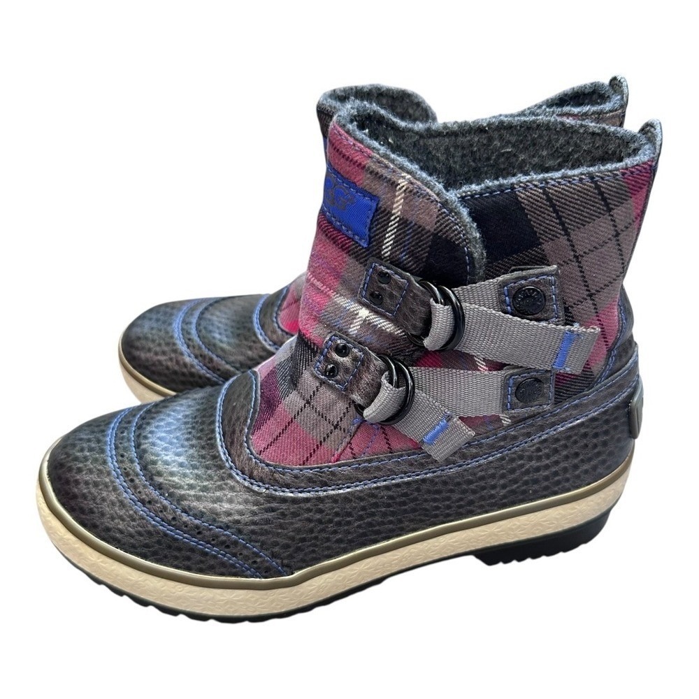 UGG Australia Plaid Leather Trim Buckle Accent Ankle Boots Size US 6 EU 37